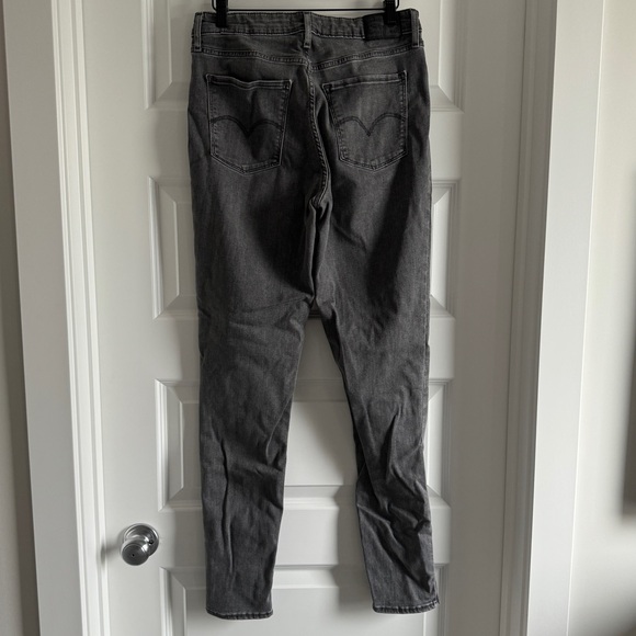 Levi’s 721 Jeans - Picture 3 of 3